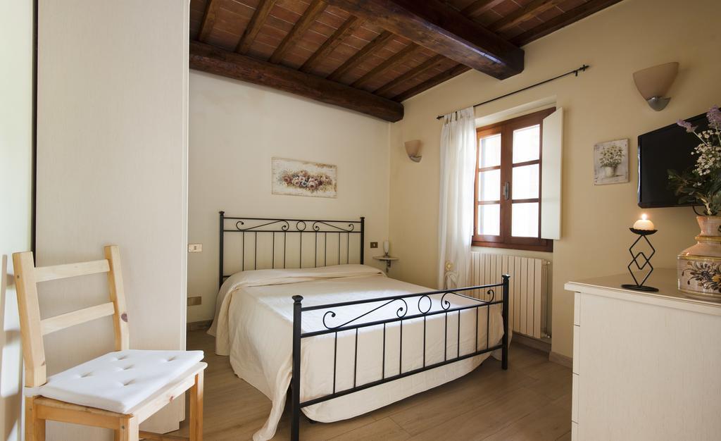 Agriturismo Le Buche Di Viesca レッジェッロ エクステリア 写真