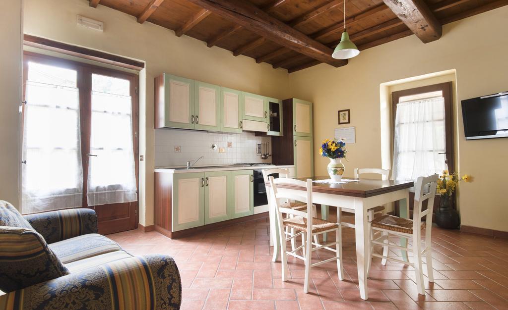 Agriturismo Le Buche Di Viesca レッジェッロ エクステリア 写真